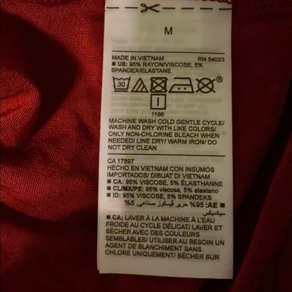 🌟🌟🌟OLD NAVY. CRISS CROSS NECKLINE. Longer & Loose Fit - Picture 7 of 9